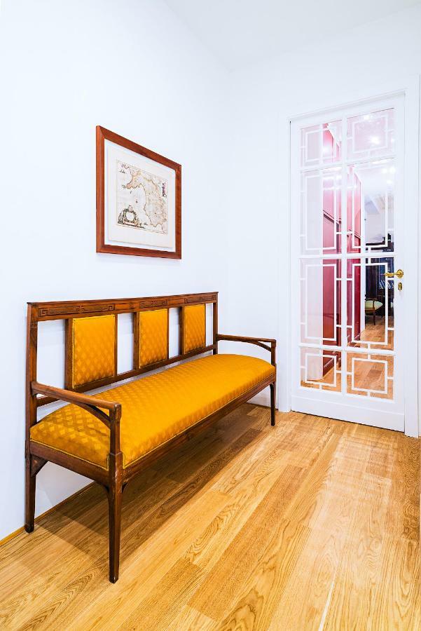 Donna Giulia, Luxury House Hotel Salerno Exterior photo
