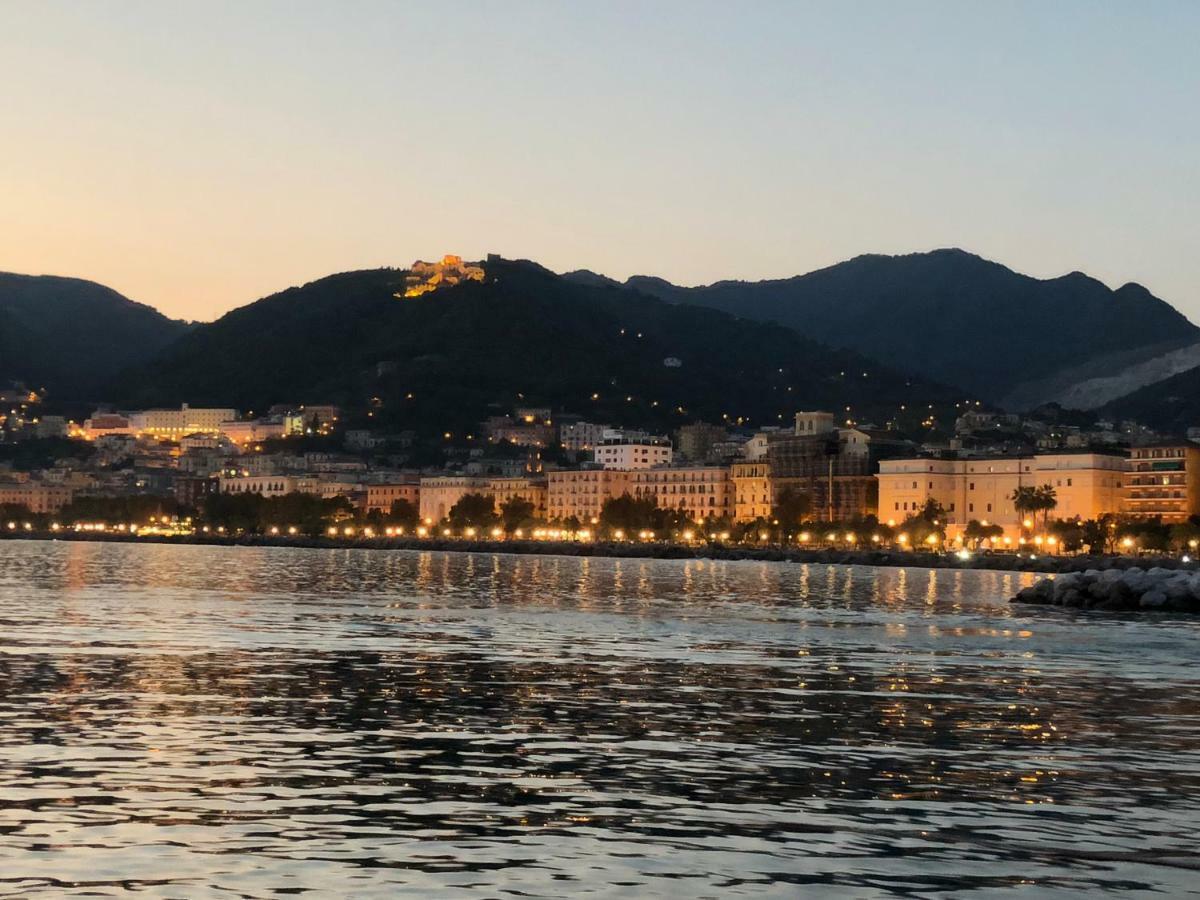 Donna Giulia, Luxury House Hotel Salerno Exterior photo